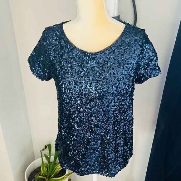 White House Black Market Classic Stretch Sequin Tee Ballet Top, Small, Navy, NWT - Picture 1 of 12
